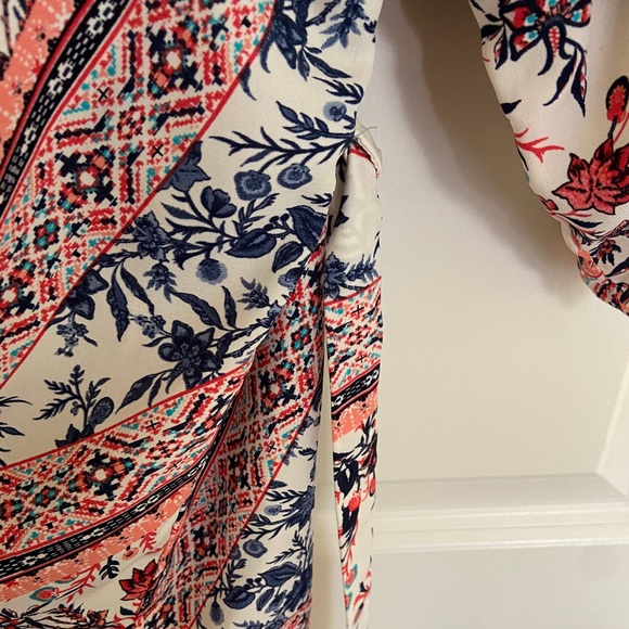 Floral robe - Picture 3 of 3